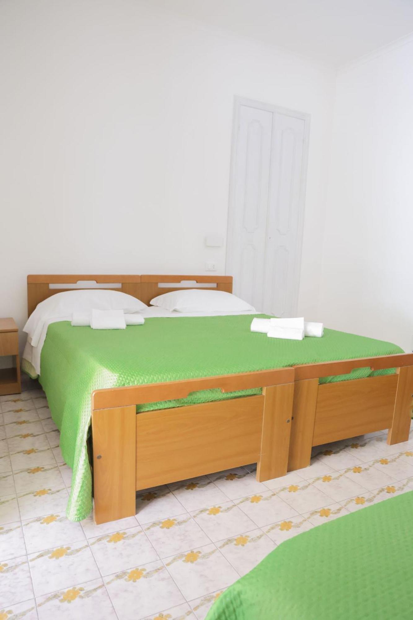 Hotel Cesotta Forio  ภายนอก รูปภาพ